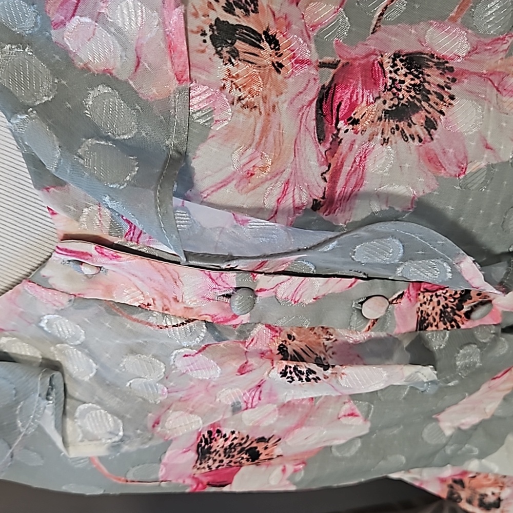 Express Ruffle Button-Up Peplum Cami - Picture 4 of 7